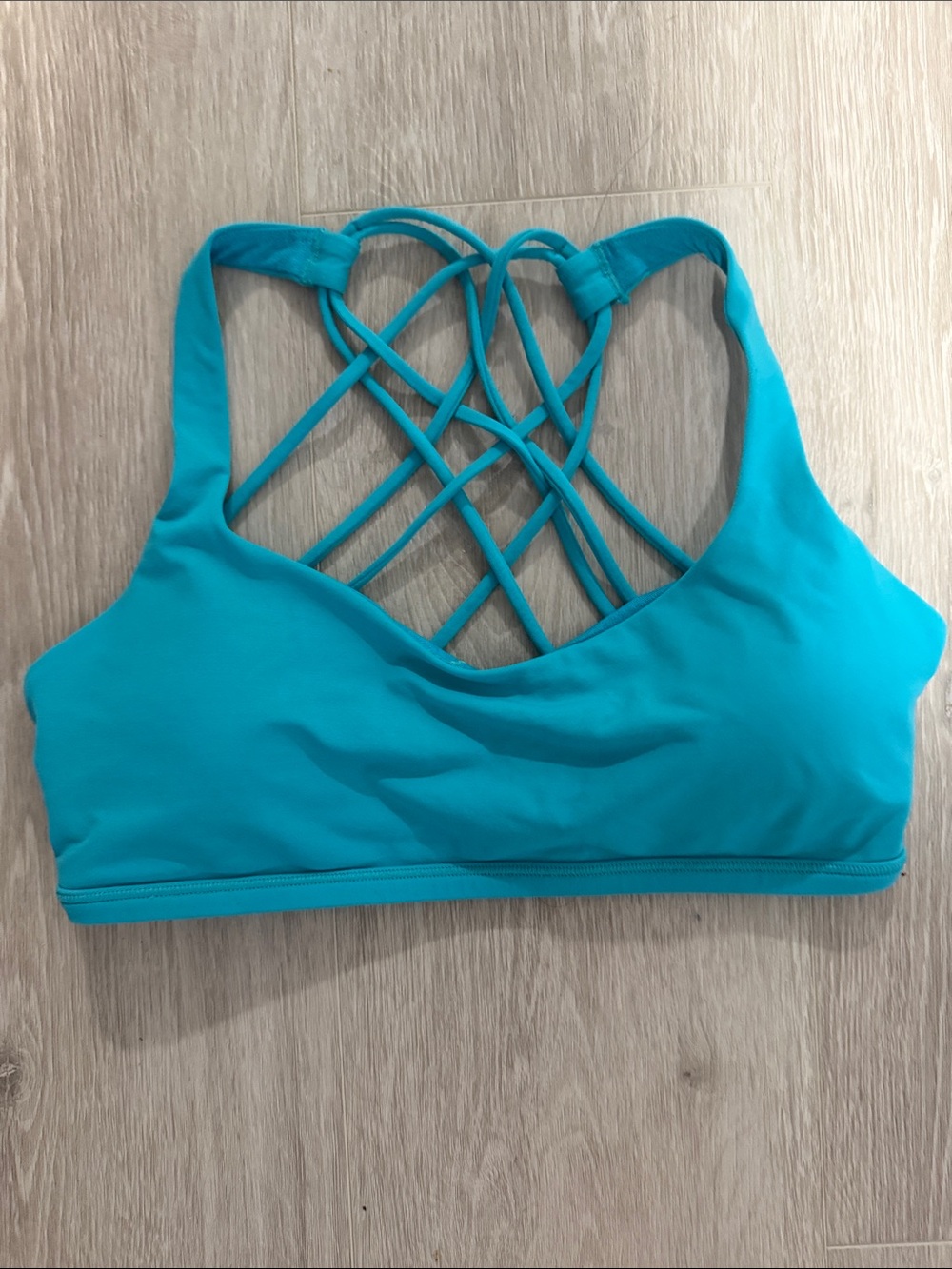 lululemon athletica Strappy Crisscross Sports Bra - Teal - size 8